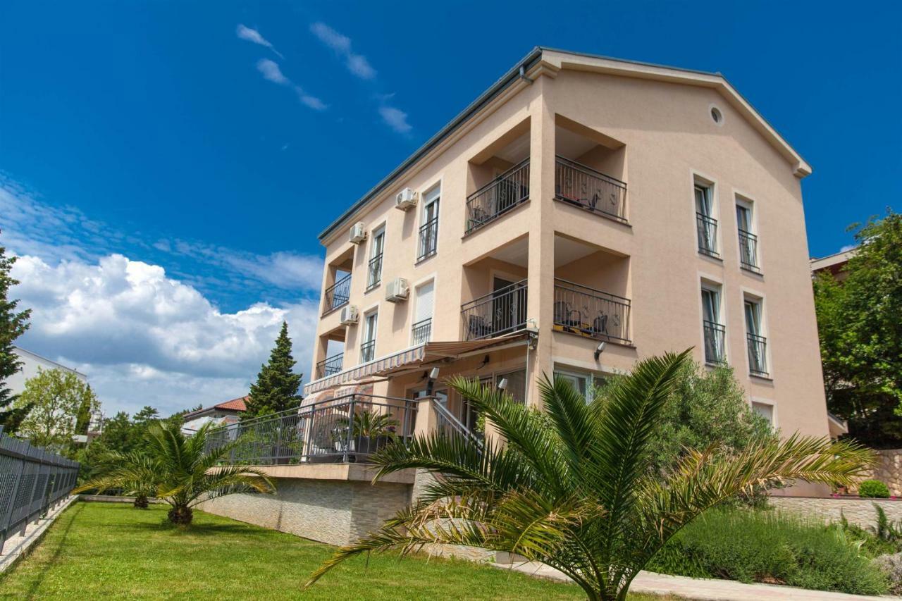 Dolores Crikvenica Exterior photo